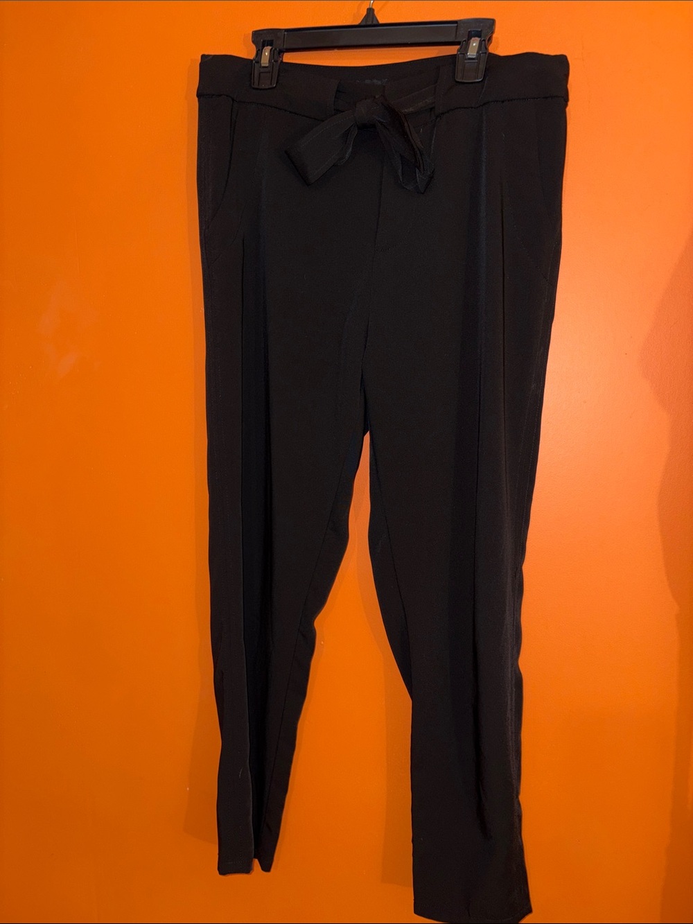 Women's Black Tie-Waist Tapered Pants Size Medium Office Career Casual Trousers